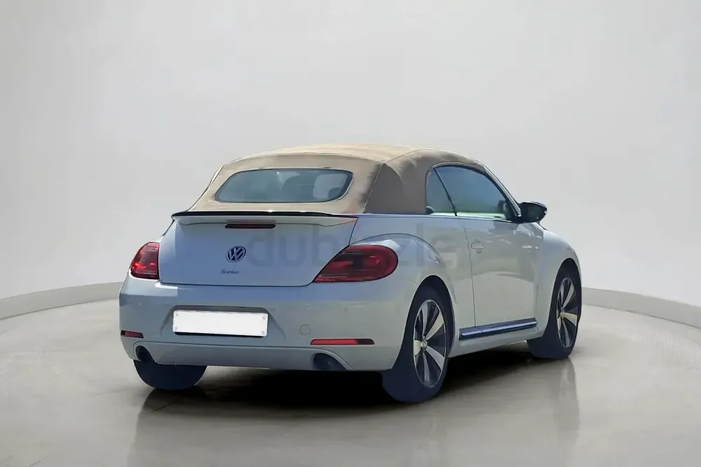 2016 Volkswagen Beetle Turbo S 2.0L | GCC Specifications - Image 6