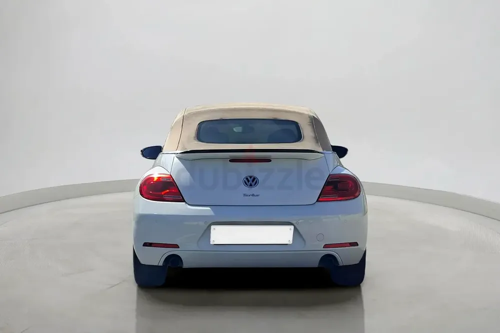 2016 Volkswagen Beetle Turbo S 2.0L | GCC Specifications - Image 7