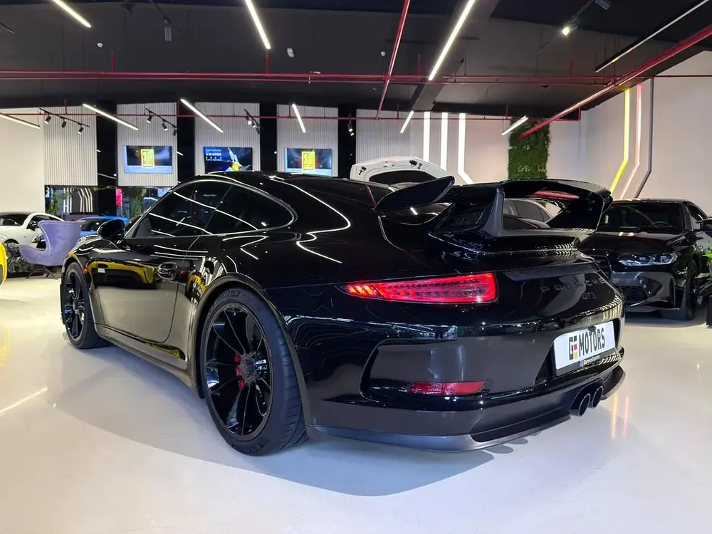 2016 Porsche 911 GT3 - GCC Specs - Dealer Warranty Till 11/26 - Full Service History Available - Image 8