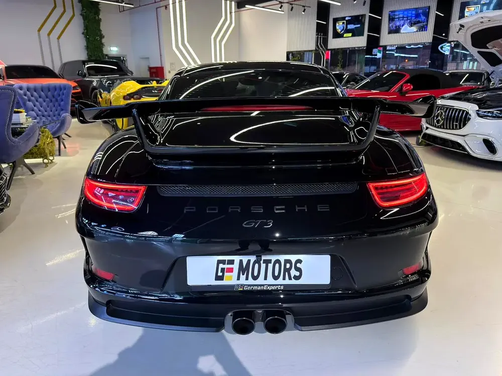 2016 Porsche 911 GT3 - GCC Specs - Dealer Warranty Till 11/26 - Full Service History Available - Image 9