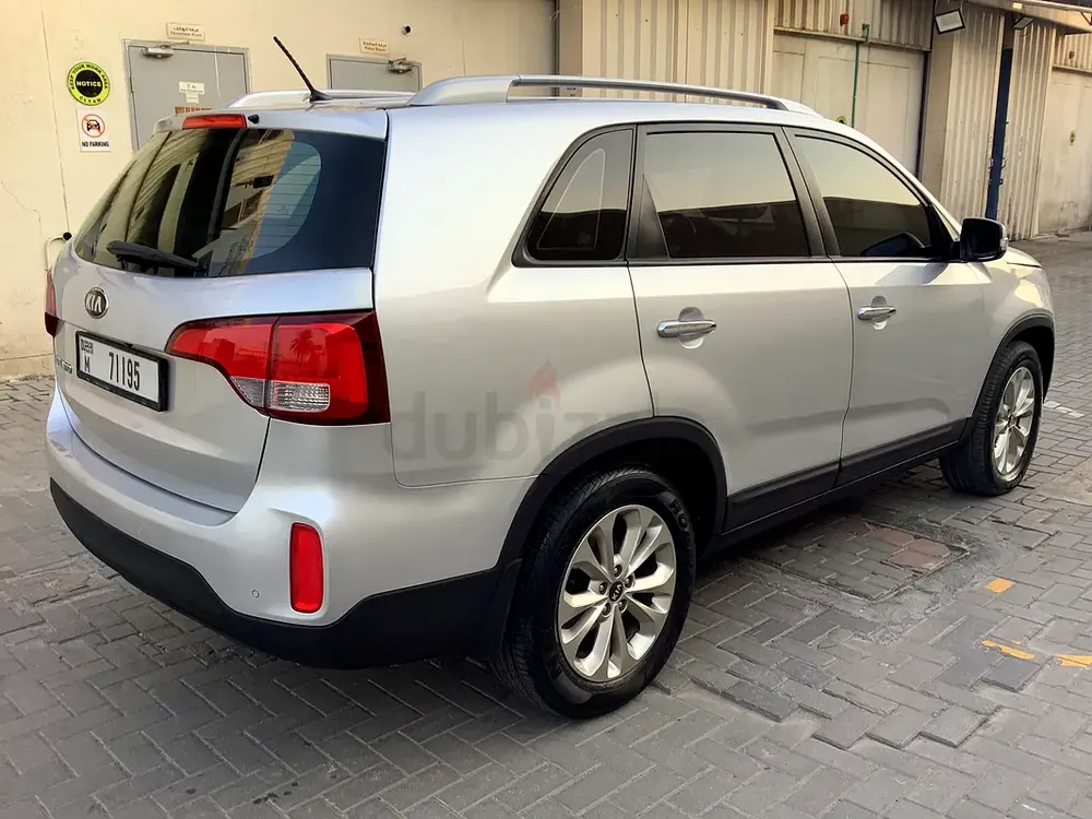Kia Sorento LX 2014 GCC Specs perfect condition - Image 5