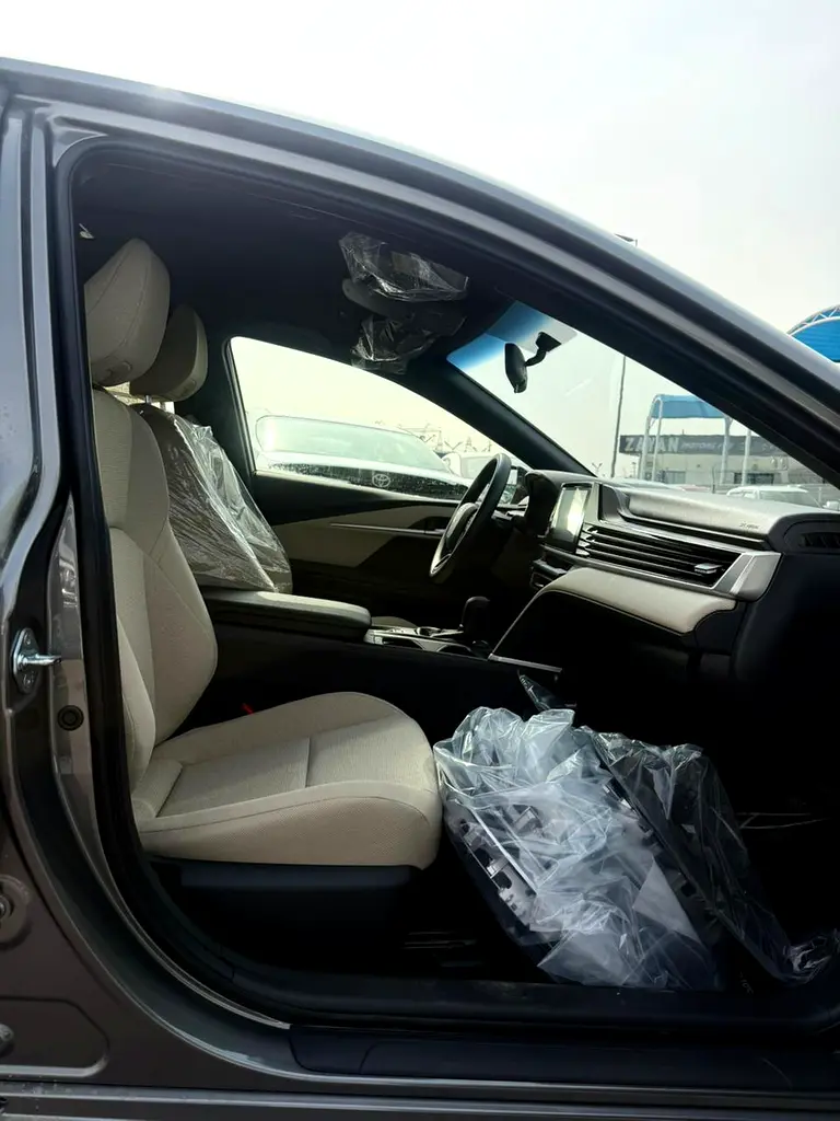 Toyota Camry 2.5 AT BASIC GRAY 2026 - Image 16