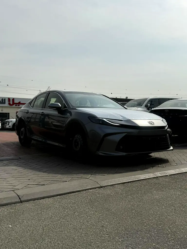 Toyota Camry 2.5 AT BASIC GRAY 2026 - Image 4