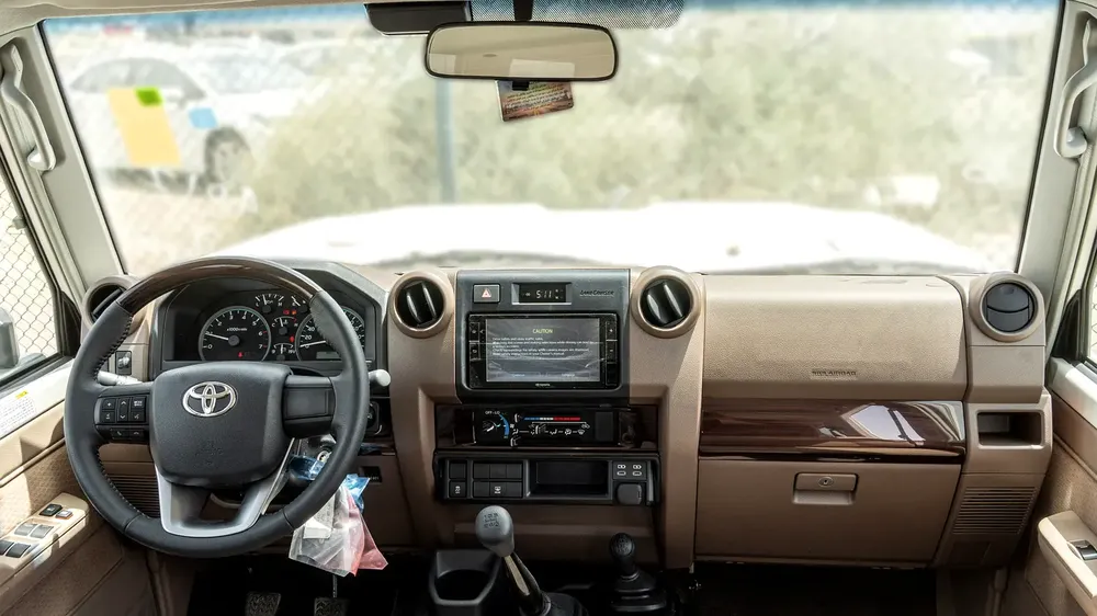 Toyota Land Cruiser LC76 4.0L MT Petrol - Image 13
