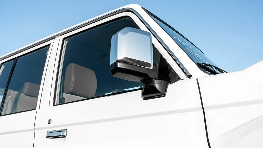 Toyota Land Cruiser LC76 4.0L MT Petrol - Image 7