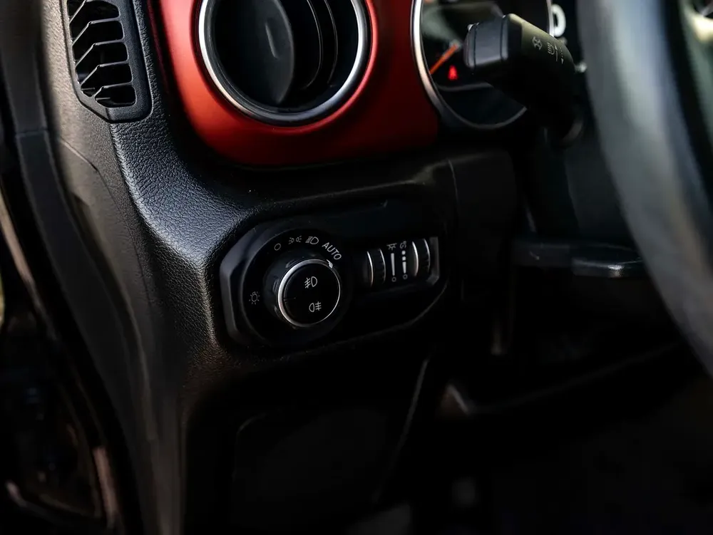 0% DOWN PAYMENT! | THE MAY ADVANTAGE | WRANGLER RUBICON | BUILT FOR THE DESERT | WARRANTY + SERVICE - Image 13