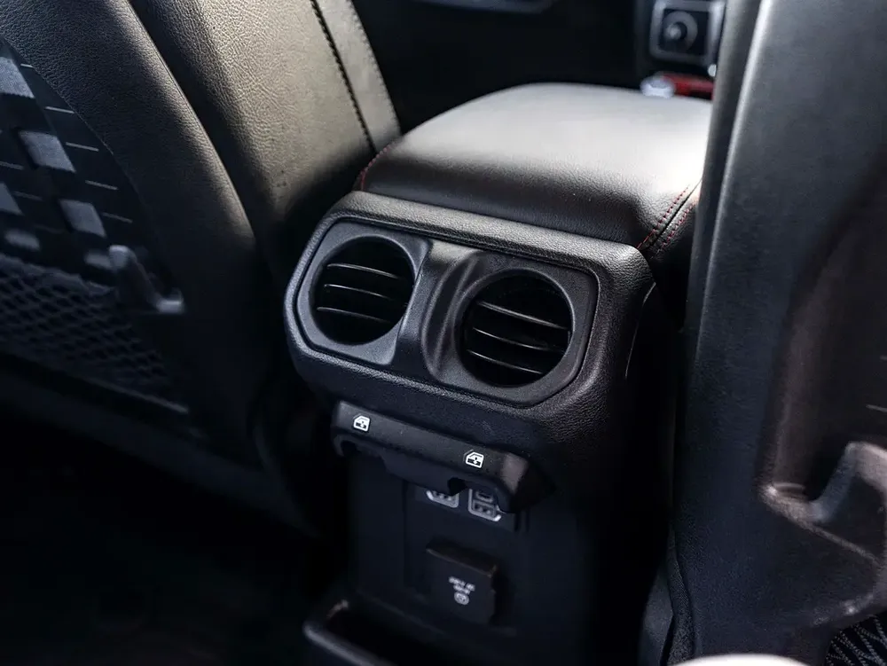 0% DOWN PAYMENT! | THE MAY ADVANTAGE | WRANGLER RUBICON | BUILT FOR THE DESERT | WARRANTY + SERVICE - Image 19
