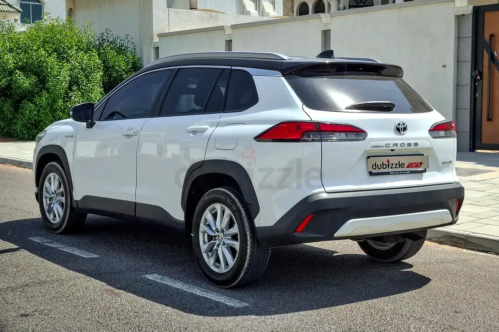 AED 1657/month | 2024 Toyota Corolla Cross Hybrid | GCC Specs | Ref#376694 - Image 8