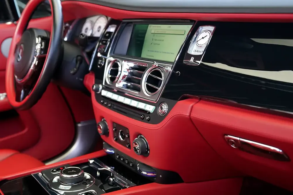 WARRANTY SEPT 2026 | 3 BUTTONS | TWO TONE INTERIOR | DAWN - Image 12