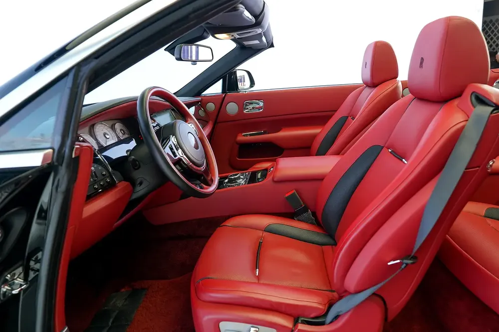 WARRANTY SEPT 2026 | 3 BUTTONS | TWO TONE INTERIOR | DAWN - Image 8