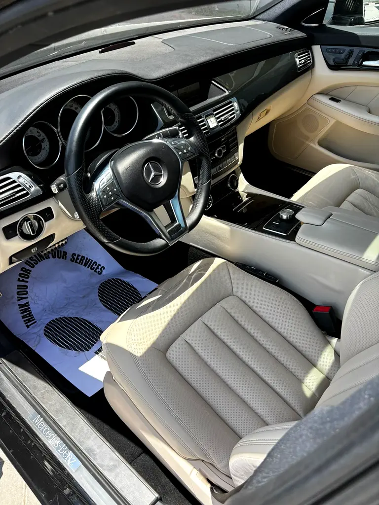 Mercedes-Benz CLS 500 2013 | GCC Specs | Low Mileage - Image 9