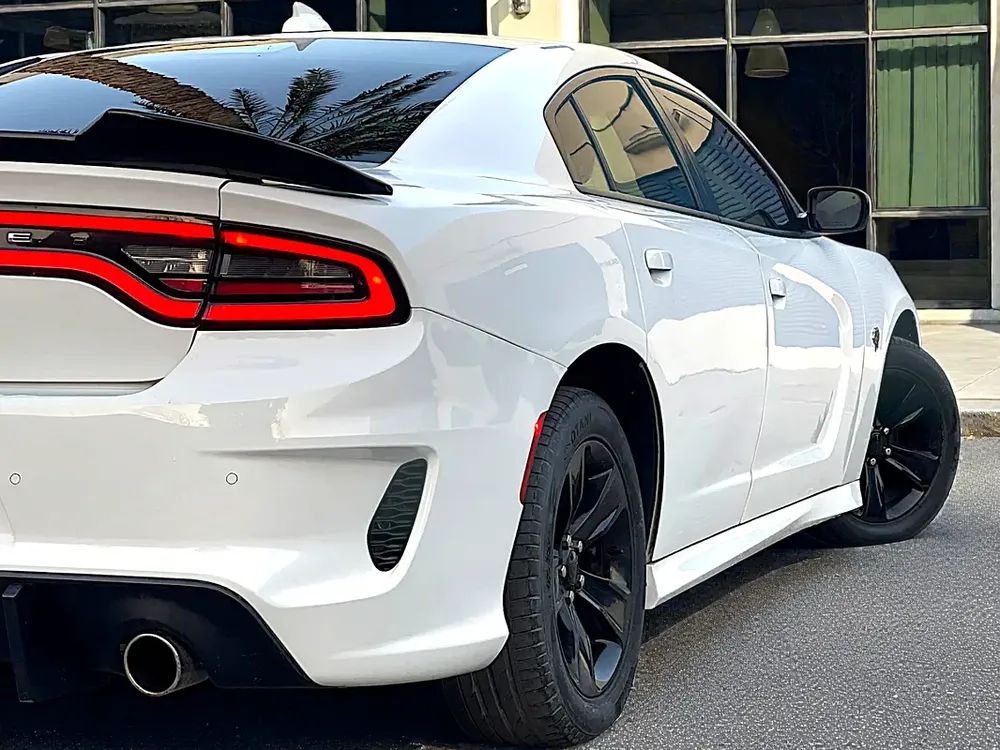 AED 896 EMI PM | DODGE CHARGER | SXT | 2021 | 0% DOWNPAYMENT - Image 9