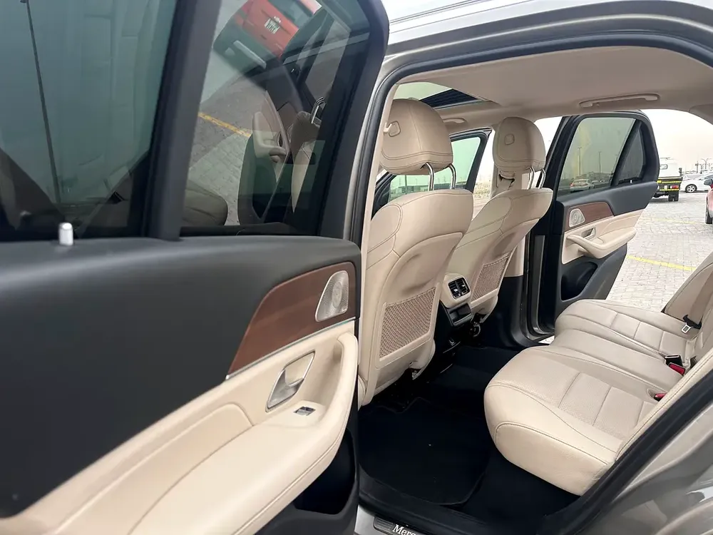 MercedesGLE 350 2022 Imported full GLE63 AMG Kit full option original airbags super clean car - Image 13