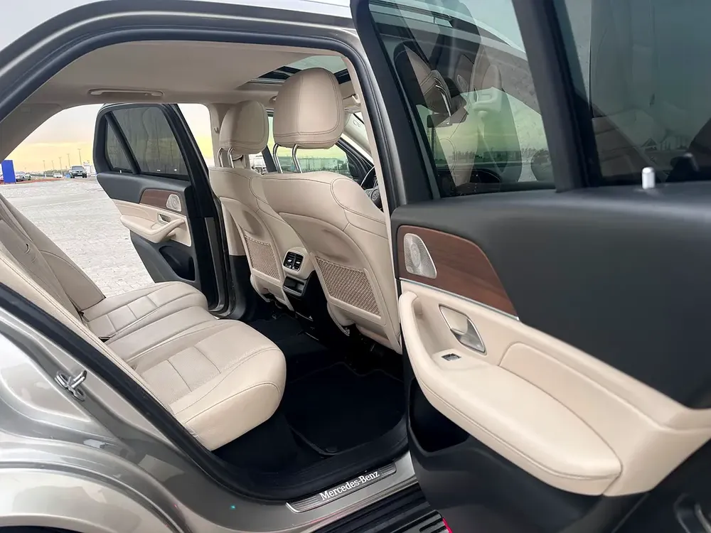 MercedesGLE 350 2022 Imported full GLE63 AMG Kit full option original airbags super clean car - Image 15