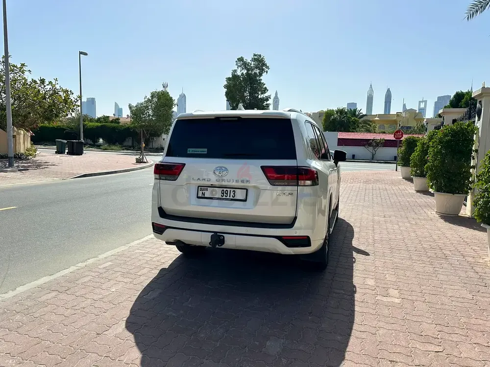 Toyota Land Cruiser GXR 2025 Model with Company Warranty  Free Service Contract - Image 4