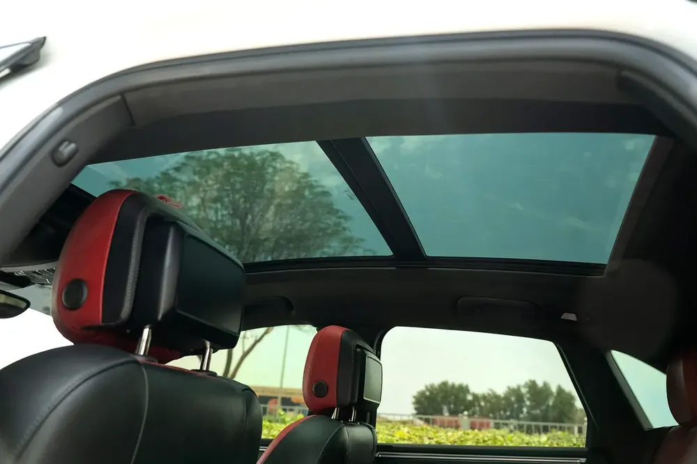 2018 Porsche Macan S | GCC Specs | Full Service History - Image 7