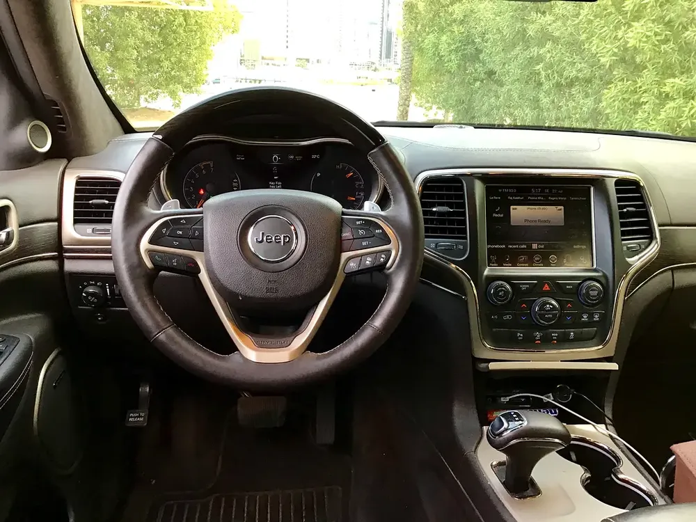 Jeep Grand Cherokee Summit 5.7L V8 GCC | Full Option | No Accidents - Image 8