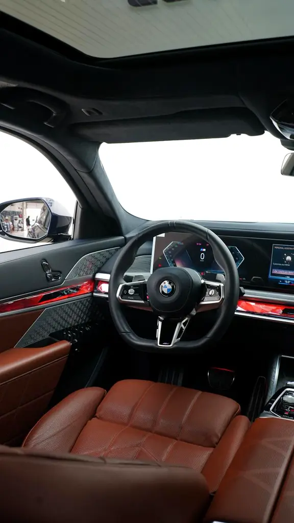 2024 BMW 760Li xDrive, GCC Specs - Brand New! - Image 9