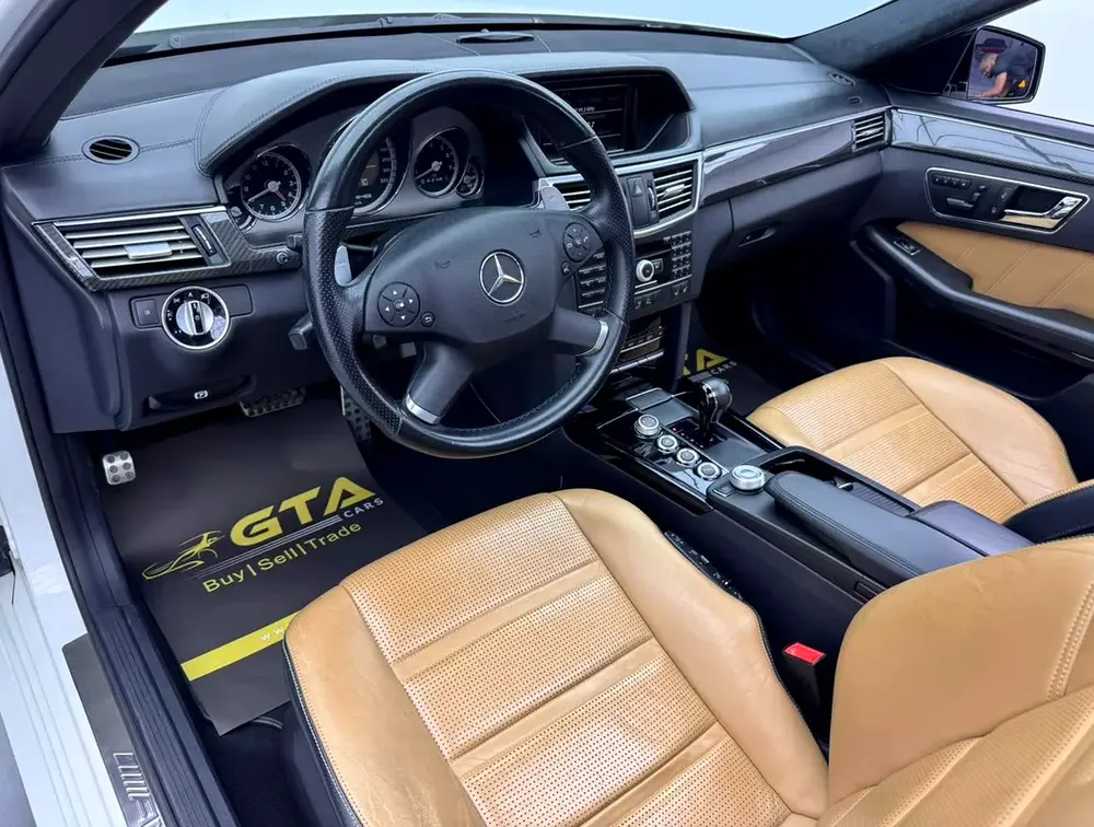 2011 Mercedes Benz E63 AMG, 3 Years Mercedes Service Pack, Full Mercedes Service History, GCC - Image 10