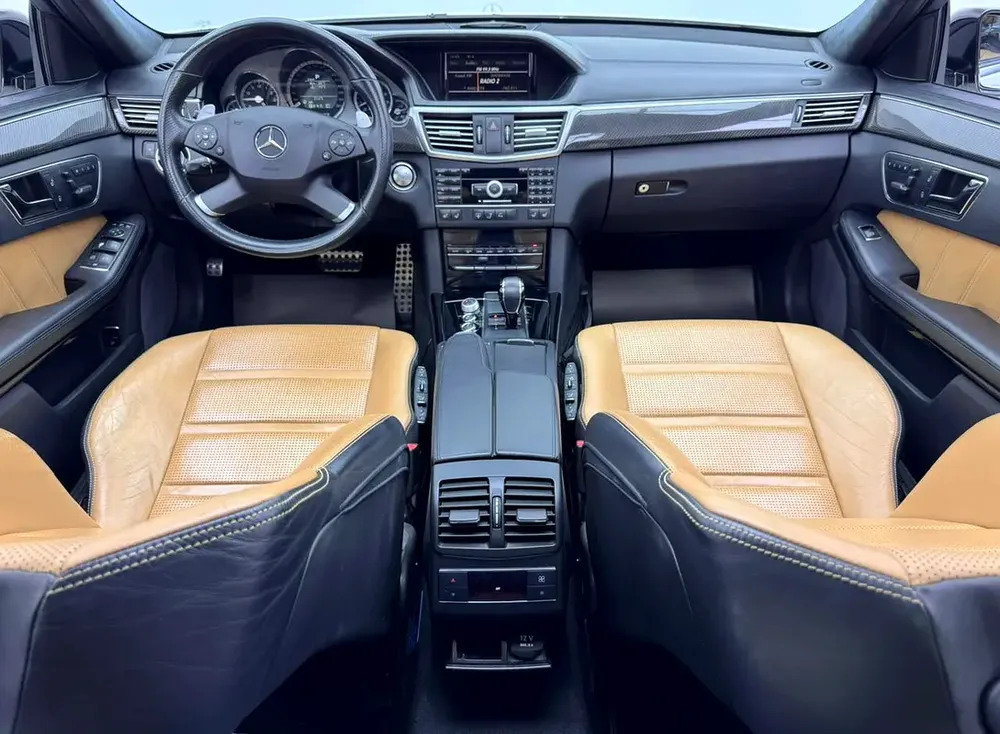 2011 Mercedes Benz E63 AMG, 3 Years Mercedes Service Pack, Full Mercedes Service History, GCC - Image 13