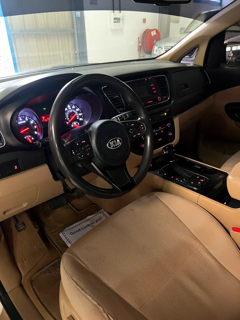 Kia Sedona LX 2016 - Korean Specs - Well Maintained - Image 14
