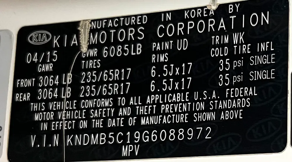 Kia Sedona LX 2016 - Korean Specs - Well Maintained - Image 18