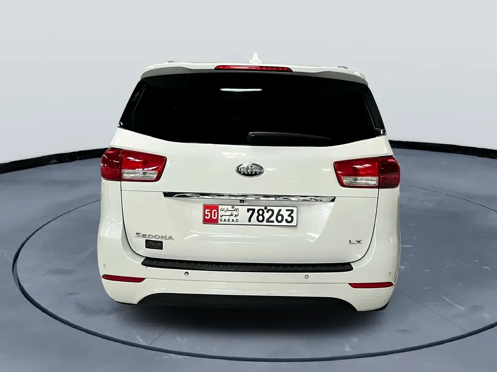 Kia Sedona LX 2016 - Korean Specs - Well Maintained - Image 5