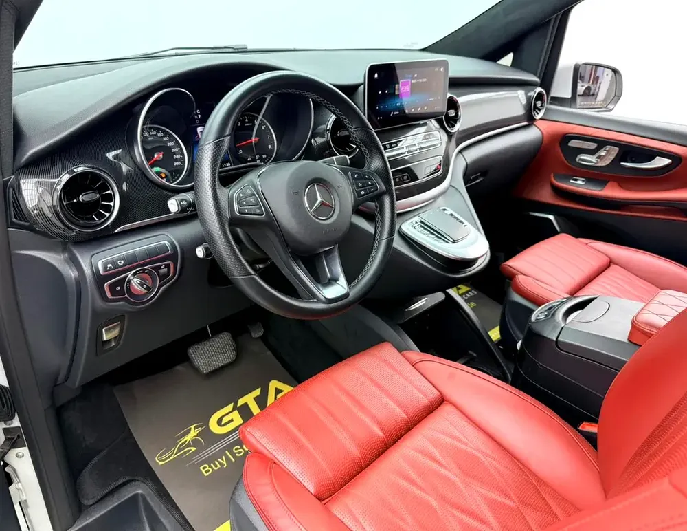 2023 Mercedes Benz V250 Falcon Edition, 2026 MB Warranty, 2027 MB Service Pack, Low Km, GCC - Image 10