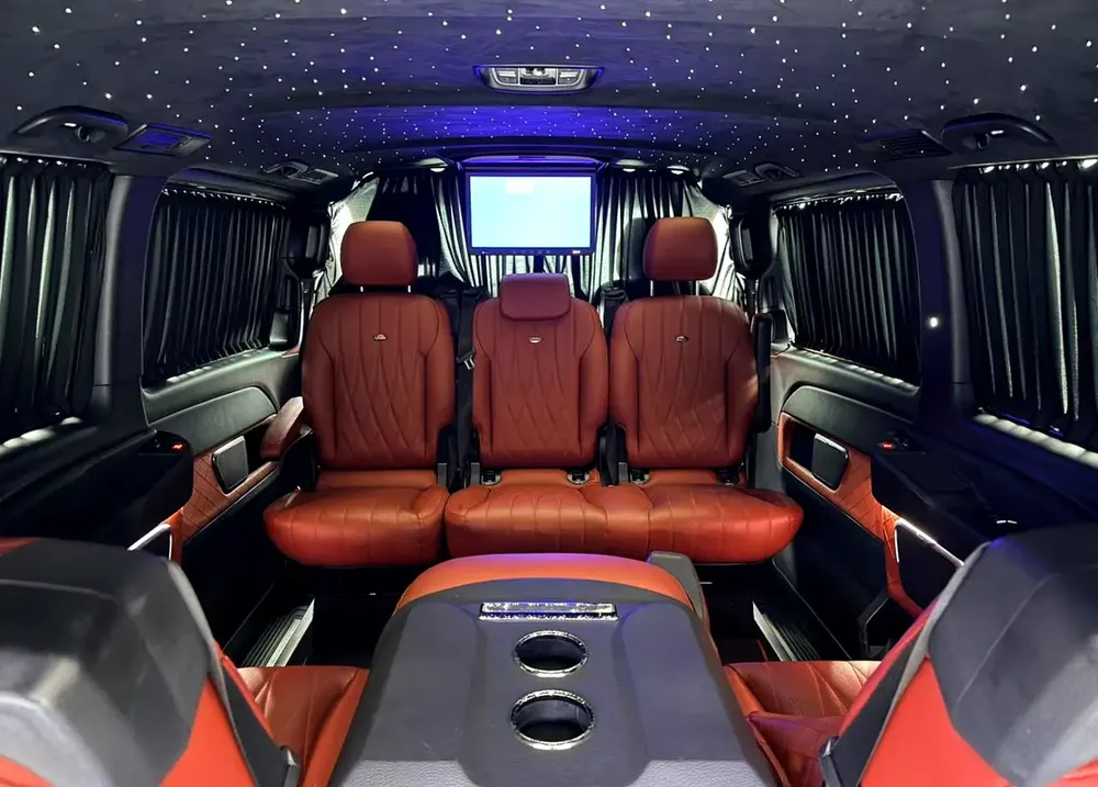 2023 Mercedes Benz V250 Falcon Edition, 2026 MB Warranty, 2027 MB Service Pack, Low Km, GCC - Image 17
