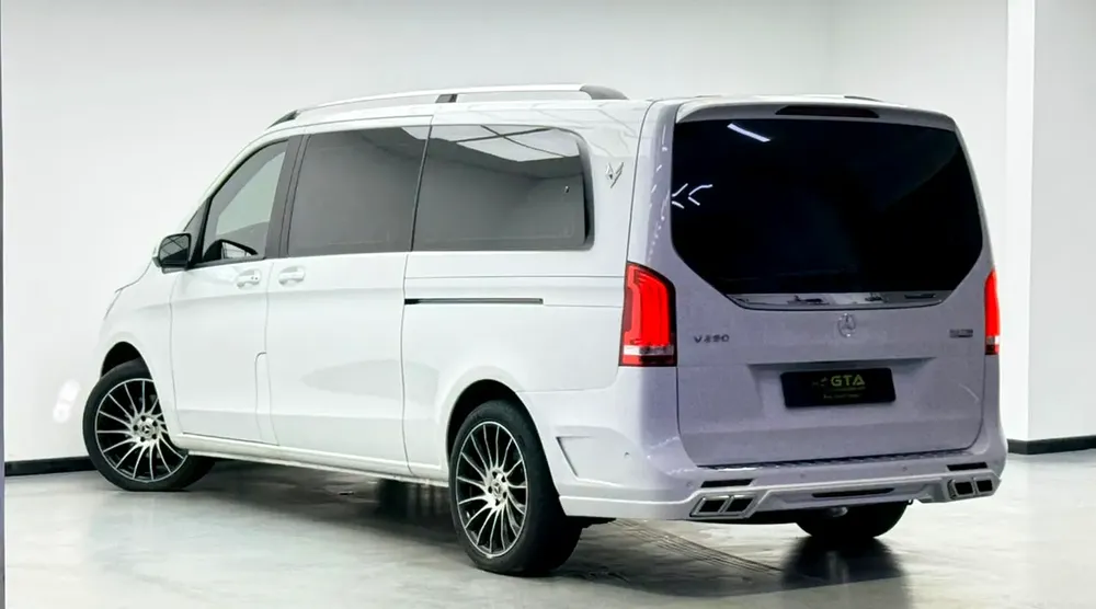 2023 Mercedes Benz V250 Falcon Edition, 2026 MB Warranty, 2027 MB Service Pack, Low Km, GCC - Image 6