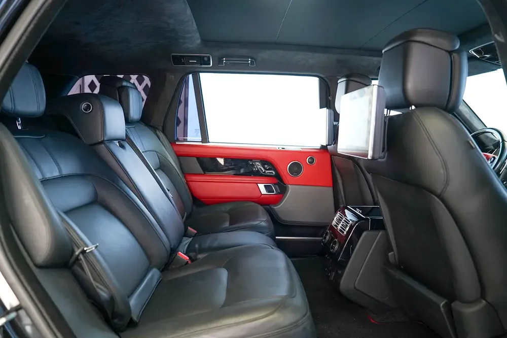 LONG WHEELBASED | VOGUE AUTOBIOGRAPHY P525 | PANORAMIC ROOF | REAR ENTERTAINMENT | WARRANTY AVAILABL - Image 11