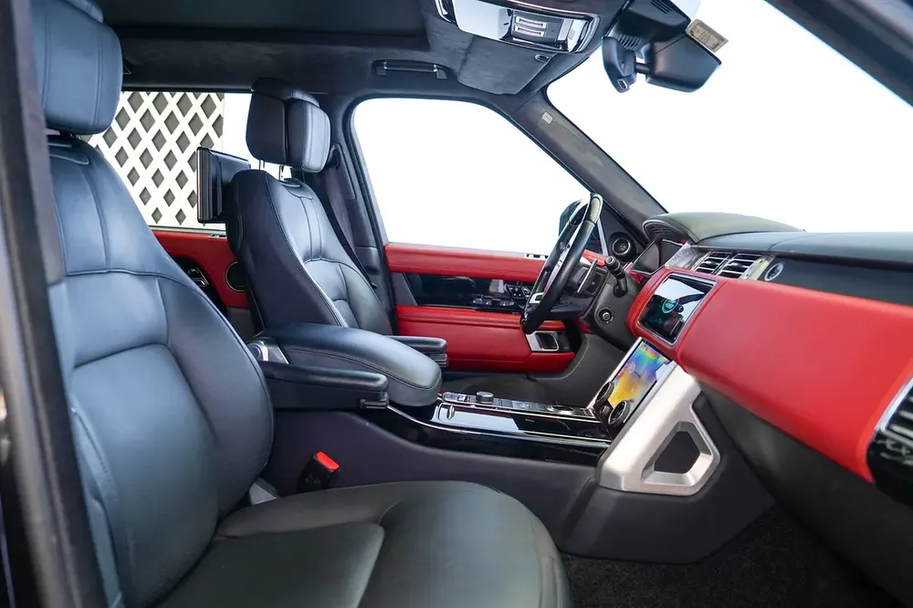 LONG WHEELBASED | VOGUE AUTOBIOGRAPHY P525 | PANORAMIC ROOF | REAR ENTERTAINMENT | WARRANTY AVAILABL - Image 14