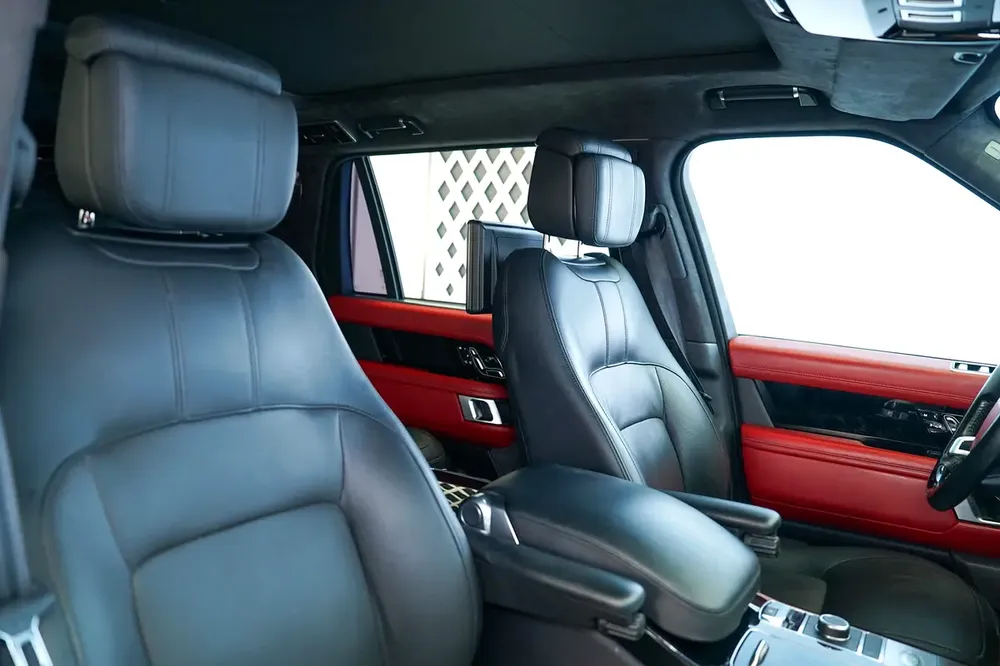 LONG WHEELBASED | VOGUE AUTOBIOGRAPHY P525 | PANORAMIC ROOF | REAR ENTERTAINMENT | WARRANTY AVAILABL - Image 15
