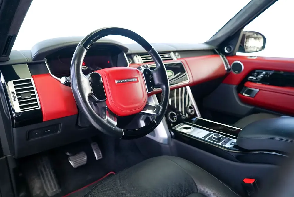 LONG WHEELBASED | VOGUE AUTOBIOGRAPHY P525 | PANORAMIC ROOF | REAR ENTERTAINMENT | WARRANTY AVAILABL - Image 7