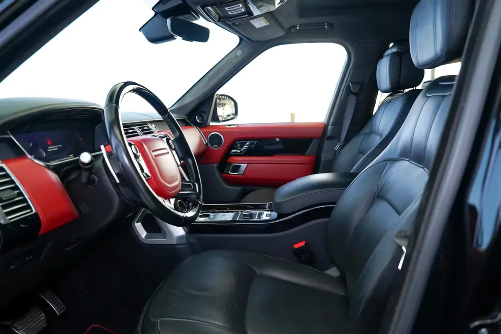 LONG WHEELBASED | VOGUE AUTOBIOGRAPHY P525 | PANORAMIC ROOF | REAR ENTERTAINMENT | WARRANTY AVAILABL - Image 8