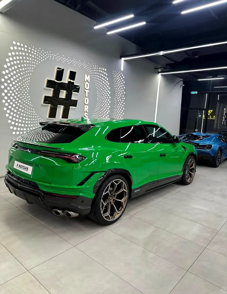Lamborghini URUS Performante - Image 10