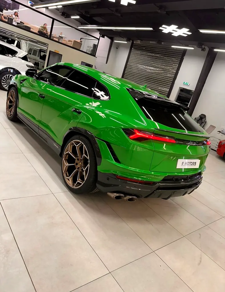Lamborghini URUS Performante - Image 5