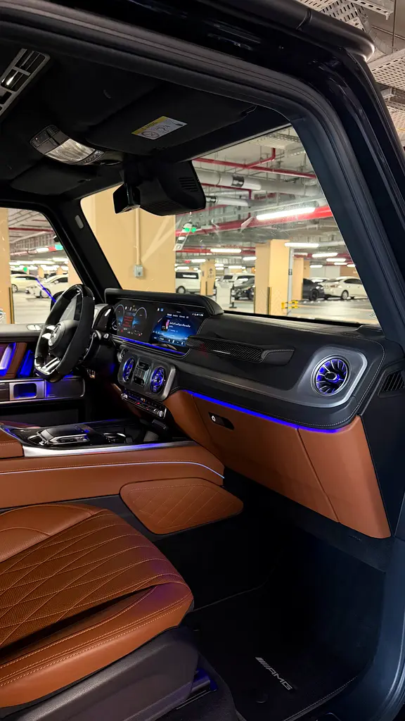 2025 Mercedes-Benz G 63 AMG | Brand New | GCC Specs | under warranty and contract service | gargash - Image 9