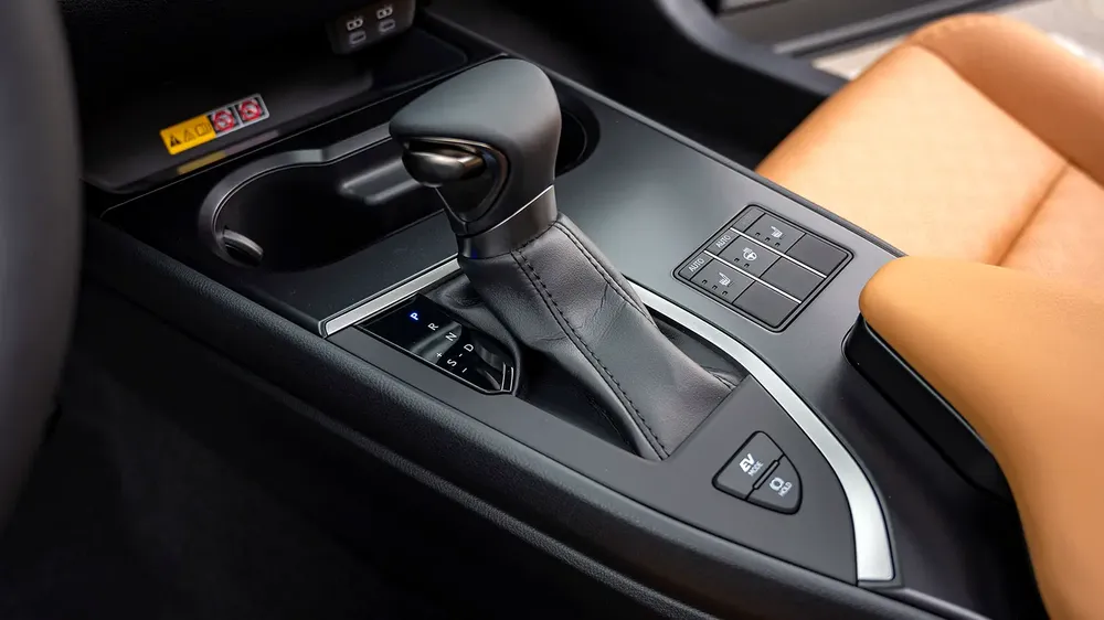 LEXUS UX 250 | RAMADAN OFFER | BIG DISCOUNT - Image 16