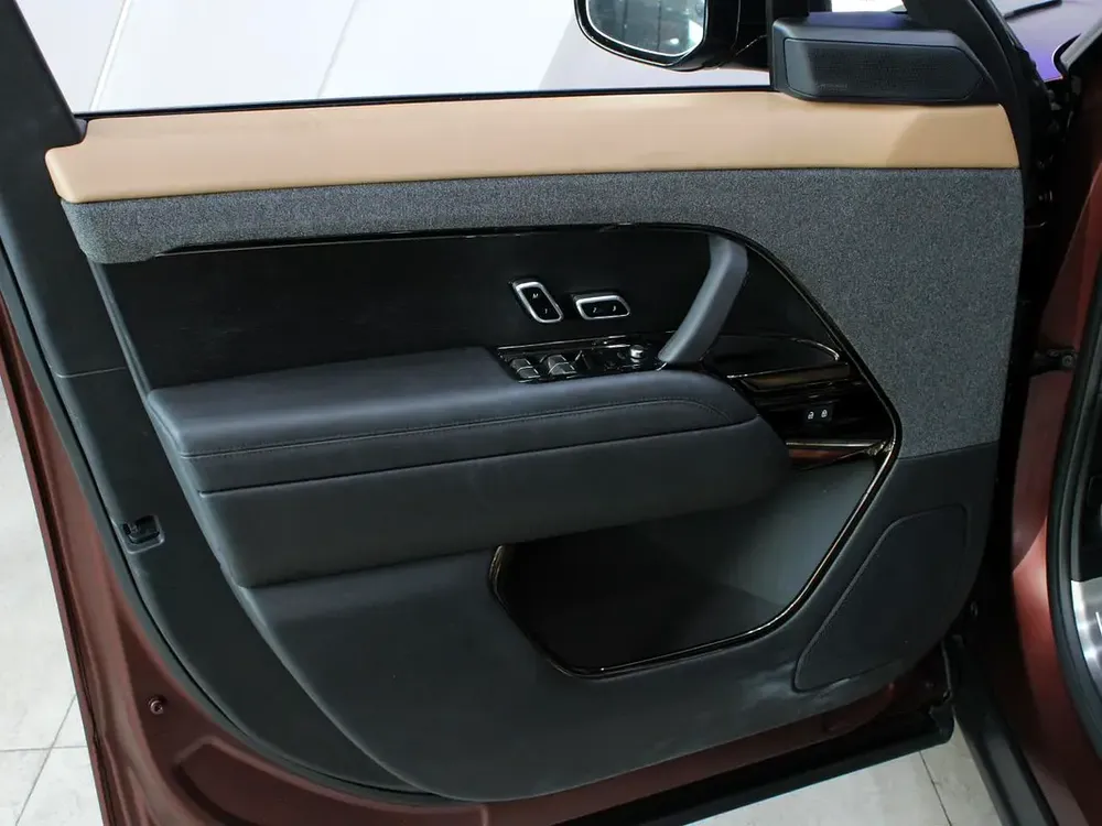 2025 Land Rover Range Rover Sport Autobiography - with warranty - Image 13