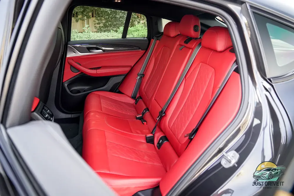 BMW X4M Competition 2021 GCC | 35K kms | Warranty + Service until 2027 | Cartier Red | Full Carbon - Image 15