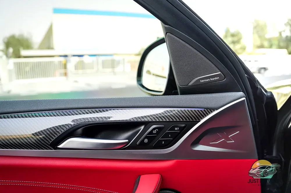 BMW X4M Competition 2021 GCC | 35K kms | Warranty + Service until 2027 | Cartier Red | Full Carbon - Image 19
