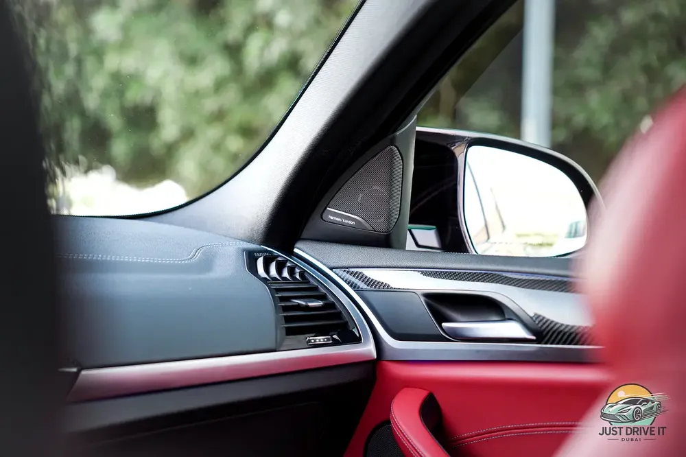 BMW X4M Competition 2021 GCC | 35K kms | Warranty + Service until 2027 | Cartier Red | Full Carbon - Image 5