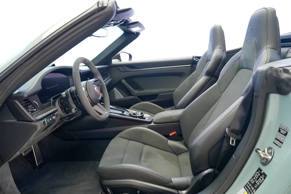 911 CARRERA GTS CABRIOLET T-HYBRID | SHADE GREEN | CARBON EXTERIOR | WARRANTY SEPT 2027 - Image 8