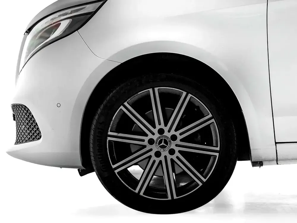 2020 | Mercedes Benz | V250 | GCC Spec - Image 20