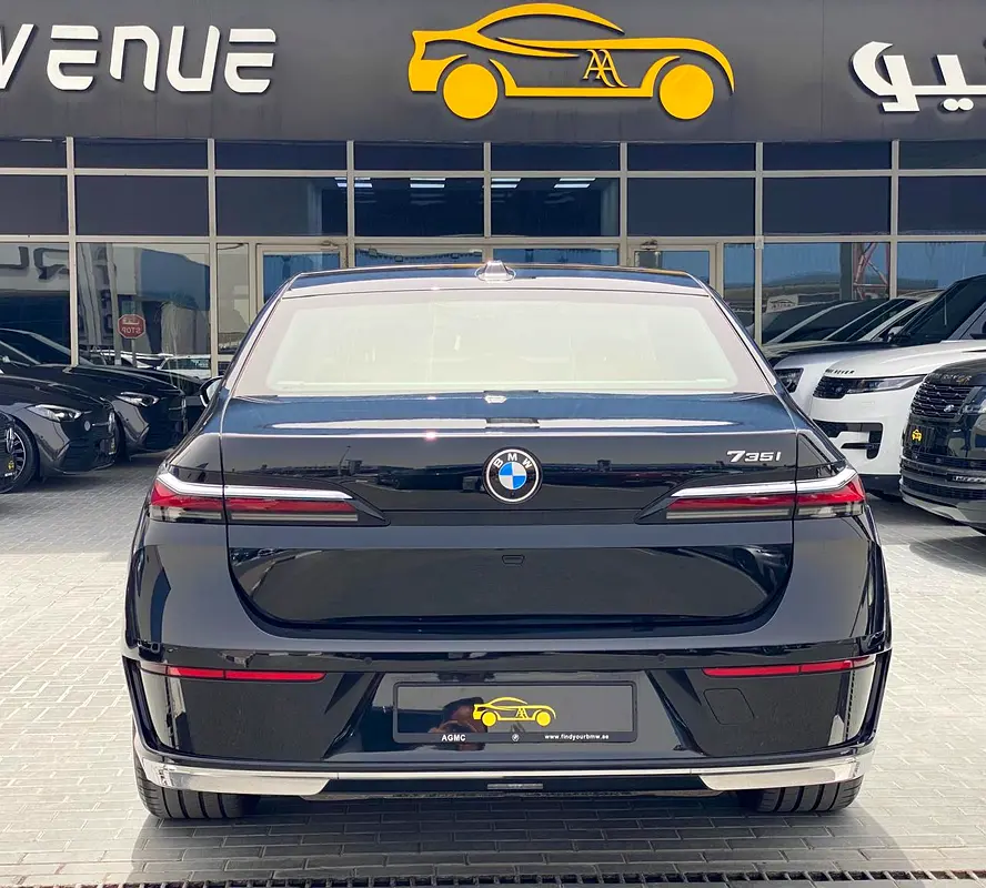 2026 BMW 7-Series 735i | GCC Specs | Brand New Condition - Image 6