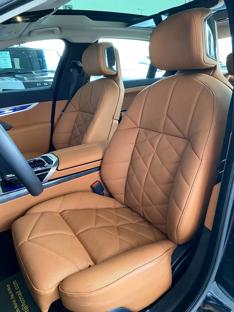 2026 BMW 7-Series 735i | GCC Specs | Brand New Condition - Image 8