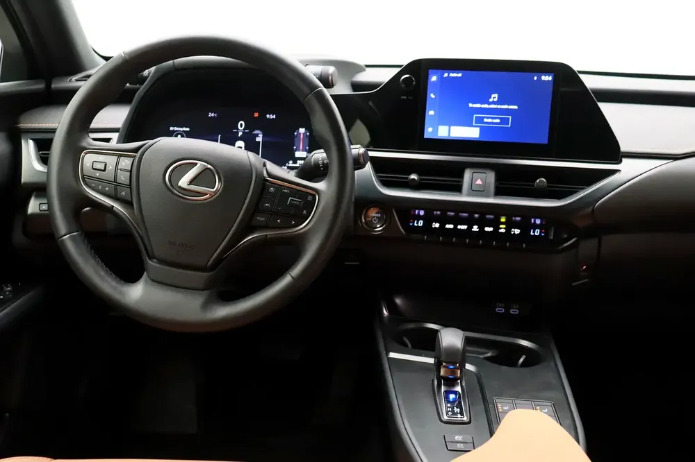 2024 Lexus UX300h Premier - GCC Specs - Brand New - Image 10
