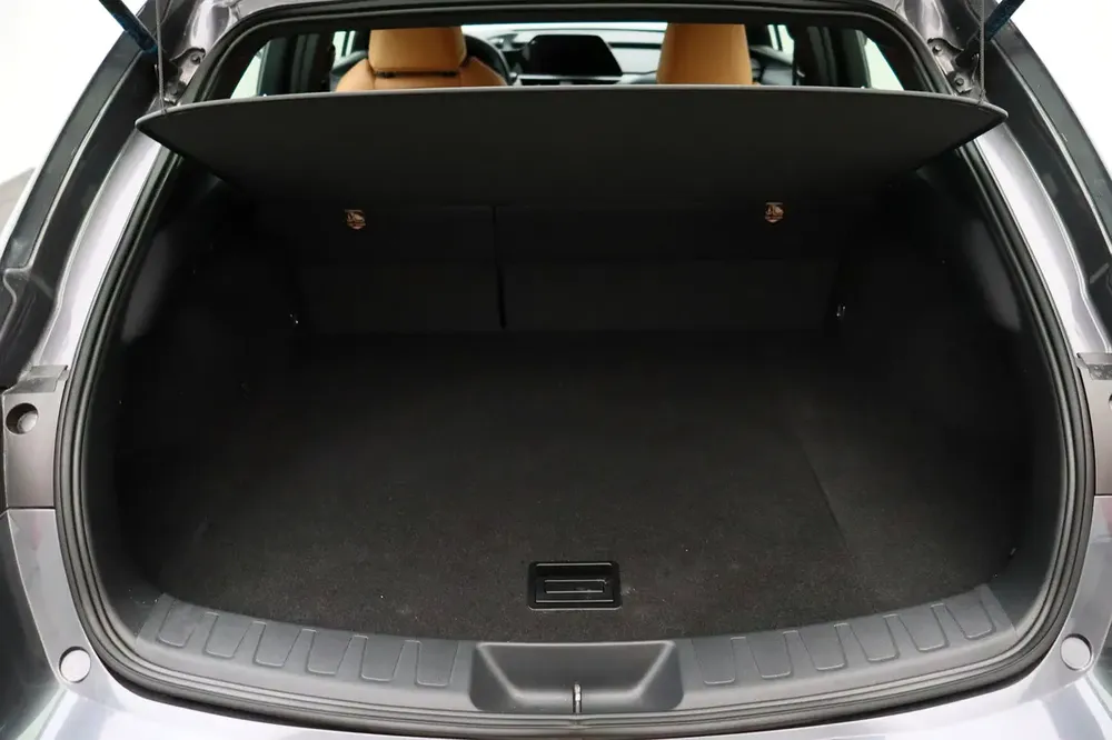 2024 Lexus UX300h Premier - GCC Specs - Brand New - Image 19
