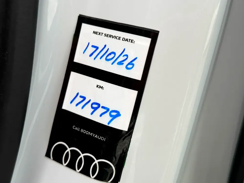 Audi Q7 S line 2020 GCC | WITH FULL SERVICE HISTORY BY AUDI DEALER | NEVER HAD ACCIDENT OR PAINT - Image 18